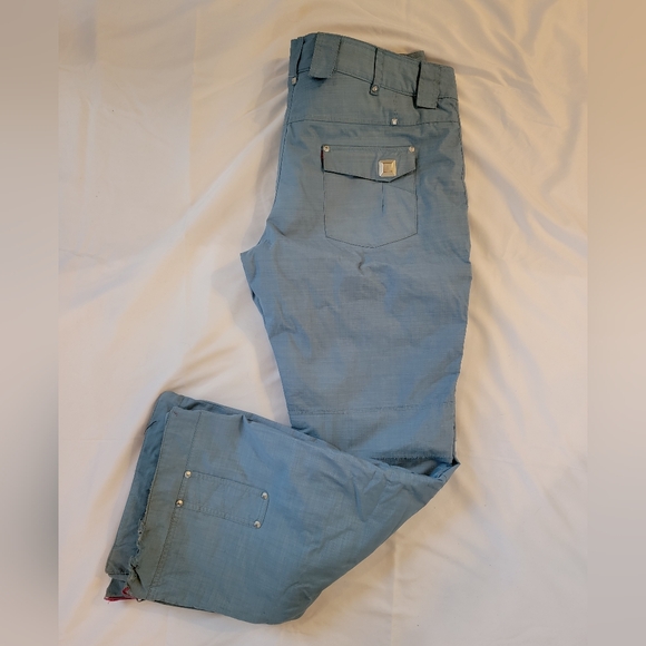 Oakley ski/snowboard pants - Picture 5 of 16